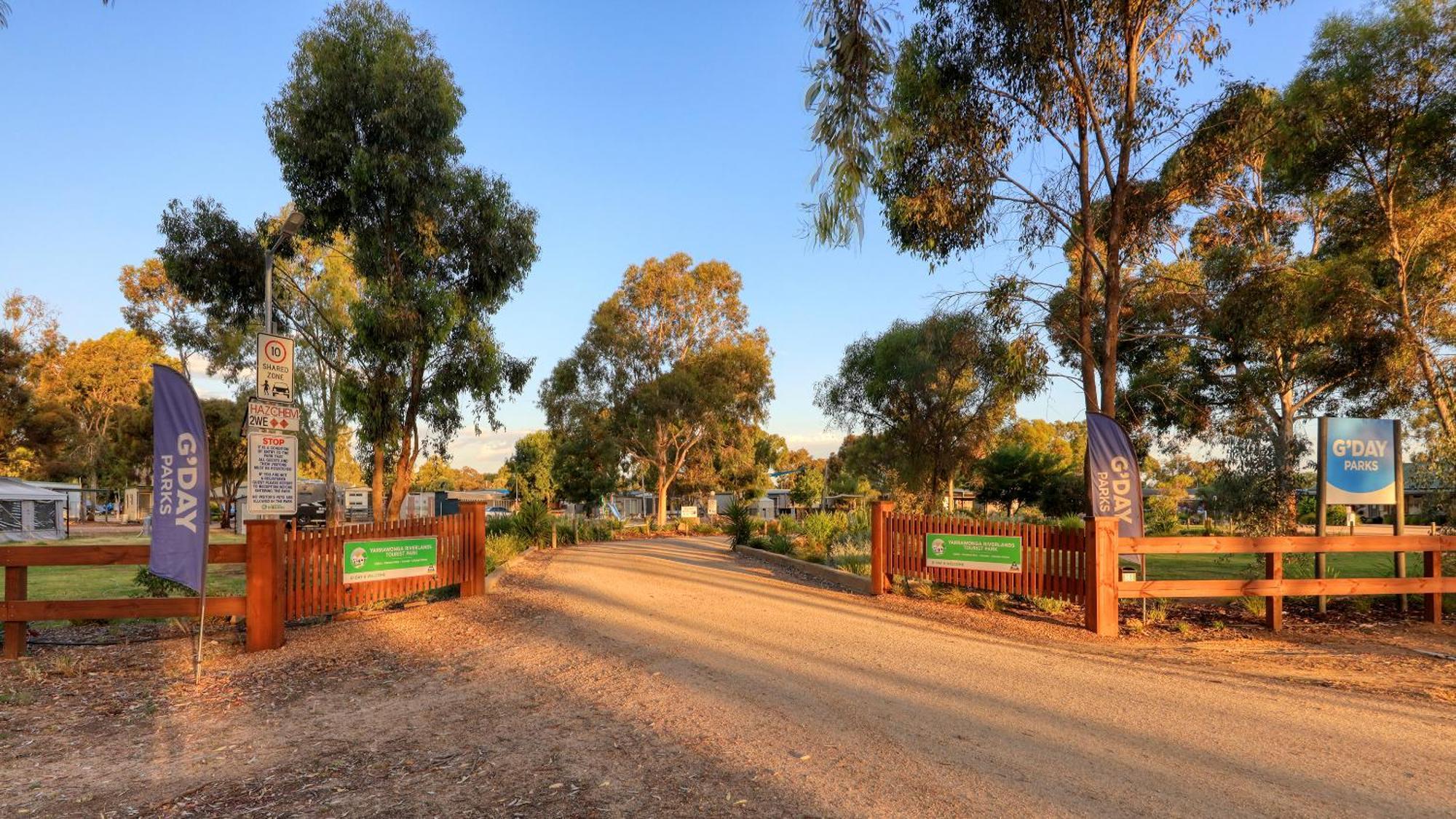 Yarrawonga Riverlands Tourist Park Bagian luar foto