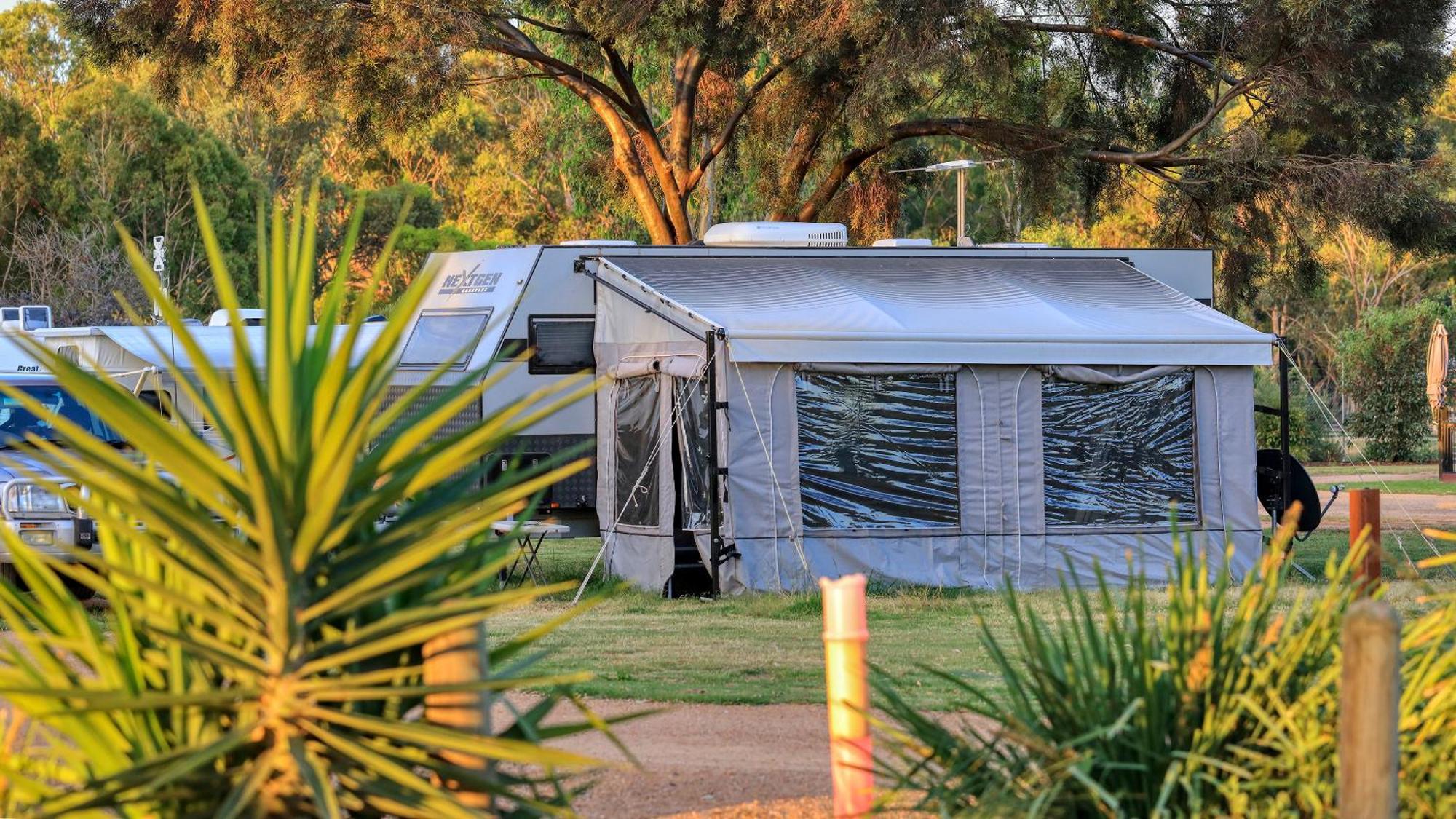Yarrawonga Riverlands Tourist Park Bagian luar foto