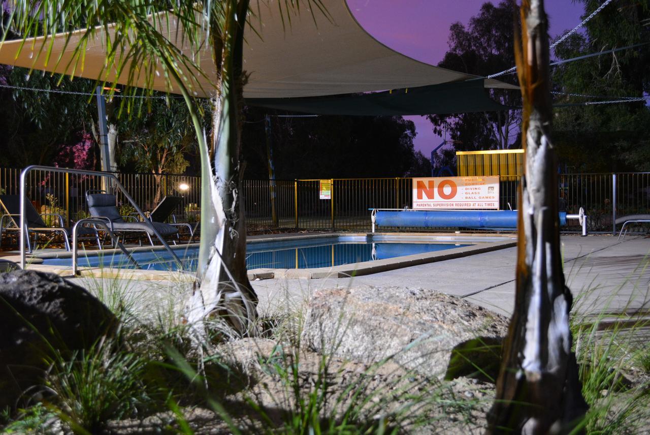 Yarrawonga Riverlands Tourist Park Bagian luar foto